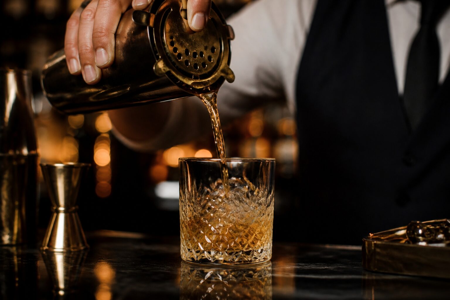 Cocktail wird am Event frisch eingeschenkt